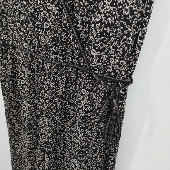 Max Studio | printed jumpsuit - Picture 4 of 10